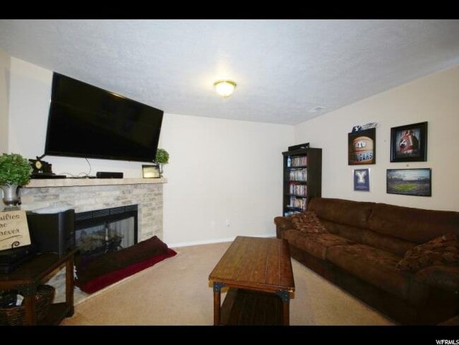 Photo - 275 W 13165 S