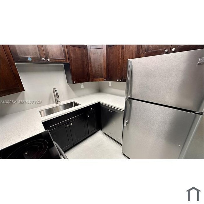 Photo - 7826 NW 40th St Unit 2