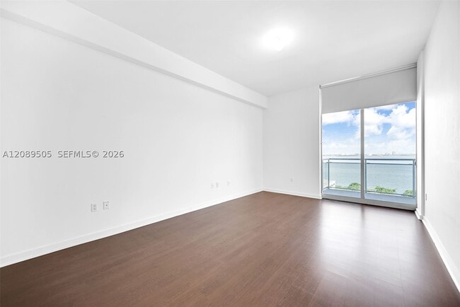 7901 Hispanola Ave Unit 909