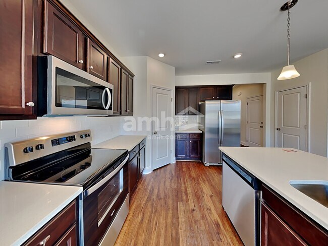 Photo - 5305 Virtue Ave