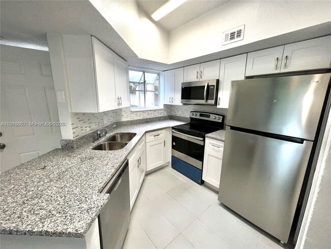 Photo - 1948 Lake Atriums Cir Unit 124