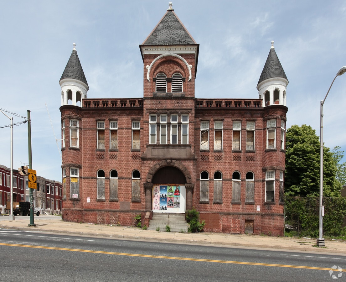 Photo - Columbus School