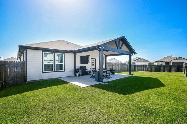 Photo - 17730 Winnower Ln
