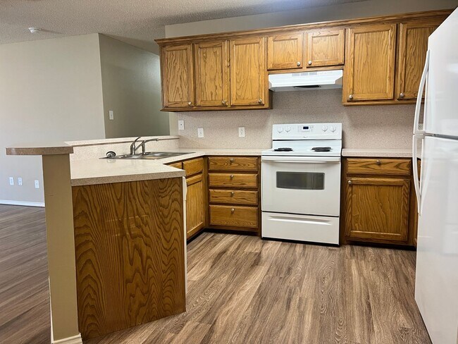 Photo - 3212 109th St Unit B