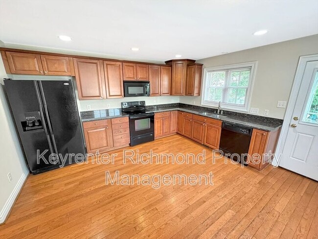 Photo - 708 Albemarle St