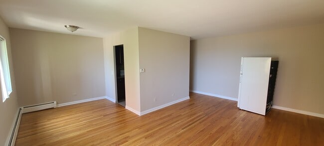 Photo - 5831 N Sheridan Rd