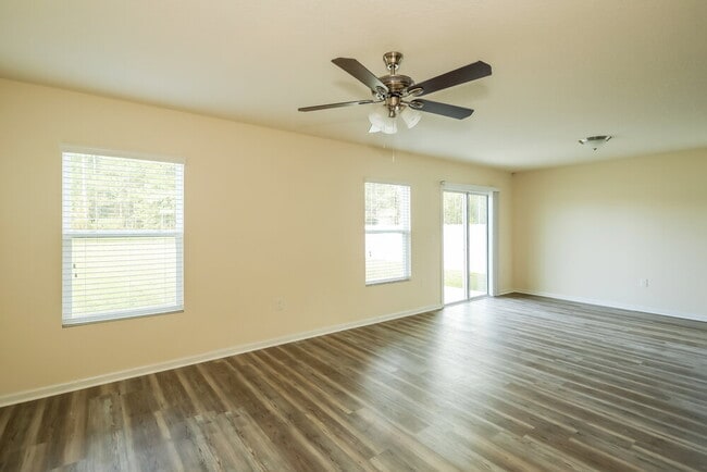 Photo - 1786 Eagle View Way