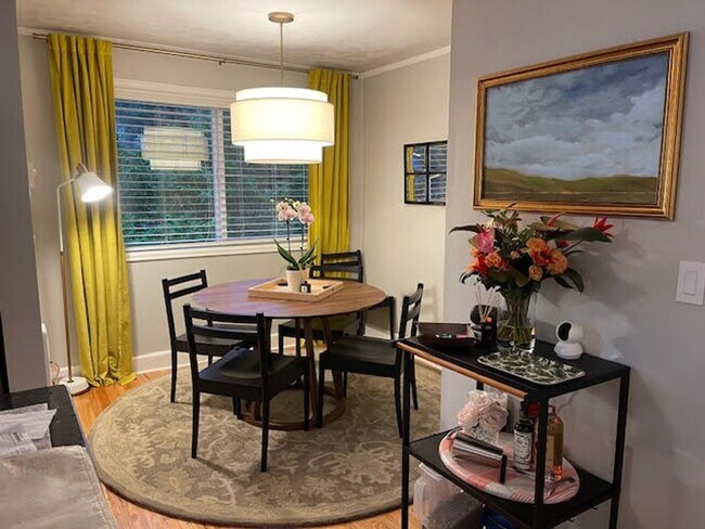 Photo - FABULOUS & SOPHISTICATED CONDO IN LO