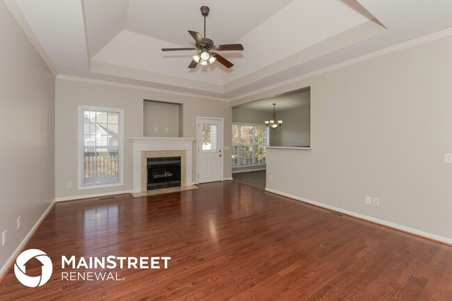 Photo - 4420 Benchmark Dr