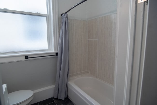 Photo - 219 S Grand Ave