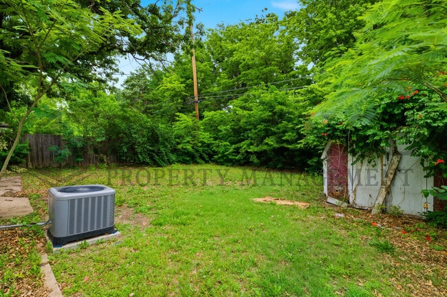Photo - 1458 N Old Manor Rd