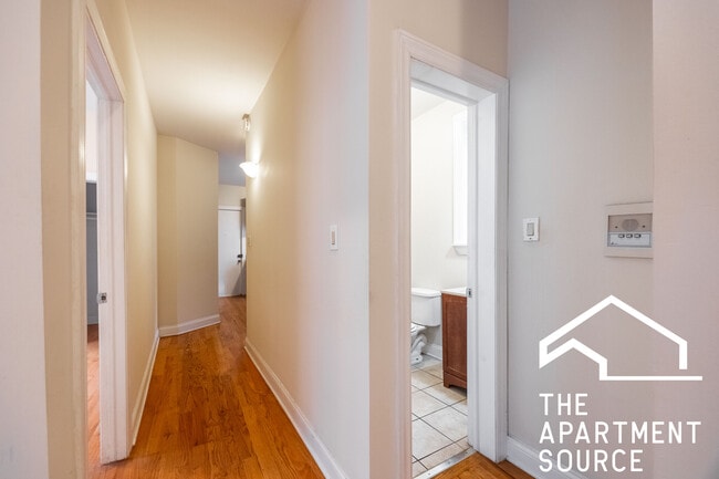 Photo - 1230 N Dearborn St Unit 2