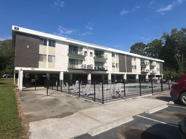 Photo - Emeralds Apartments