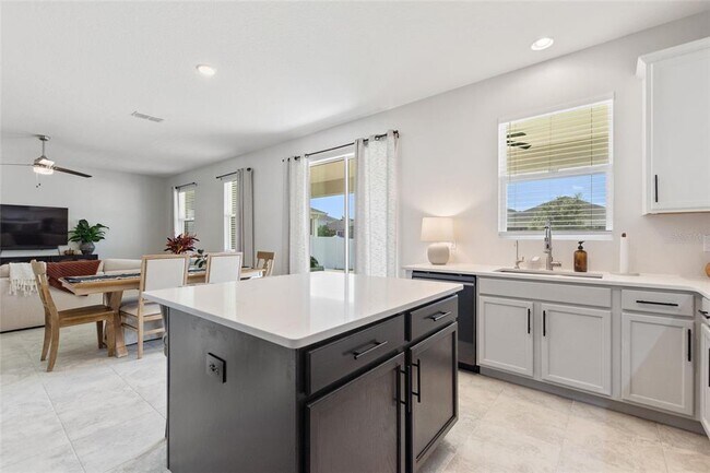 Photo - 1501 Woodlark Dr