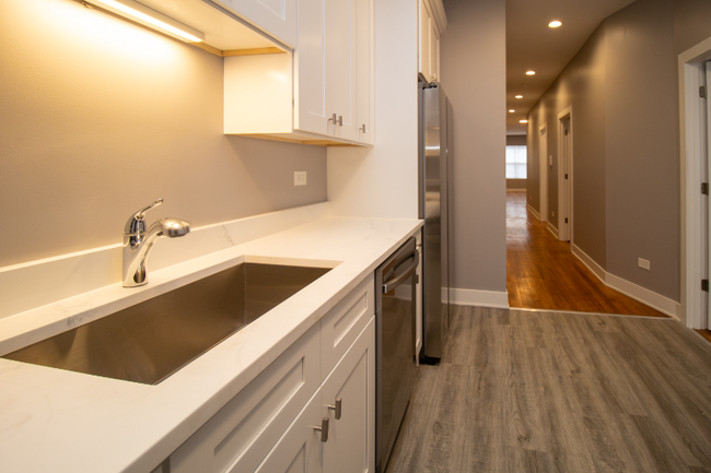 Photo - 5310 S Harper Ave Apartment Unit 1S