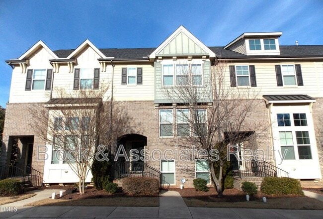 Building Photo - 509 N Tunstall Ave