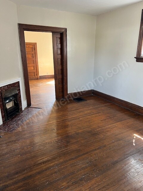 Photo - 2017 S Harrison St