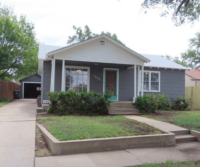 Building Photo - 1009 S Alabama St