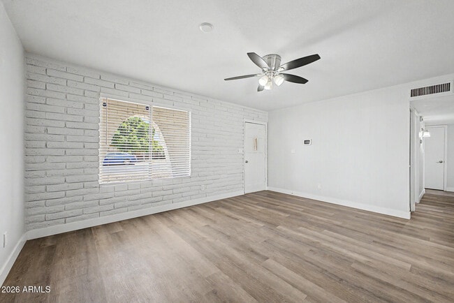 Photo - 4214 W Lewis Ave