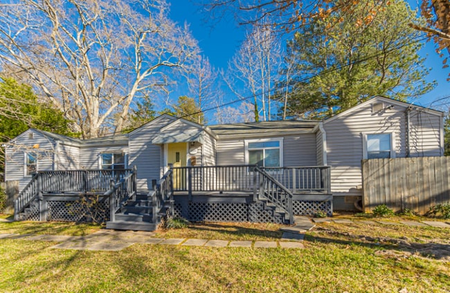 Photo - 160 Adams St Unit A