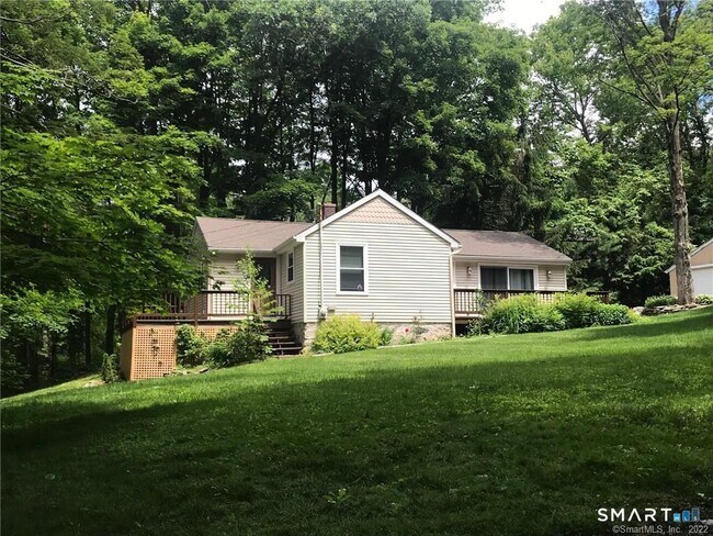 864 Litchfield Turnpike