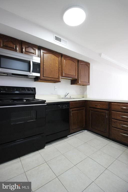 Building Photo - 1218 Eton Ct NW