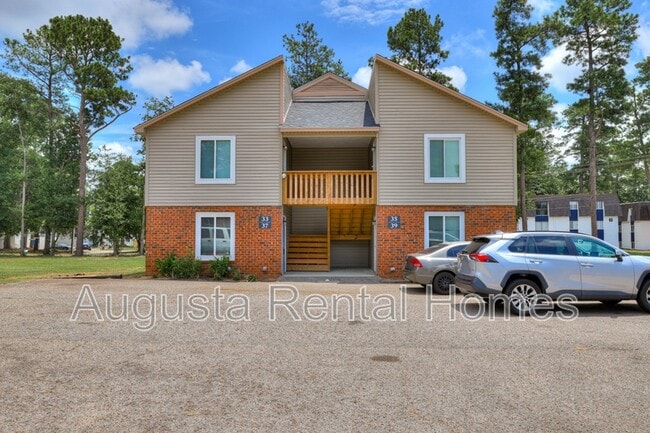 Building Photo - 37 Conifer Ct