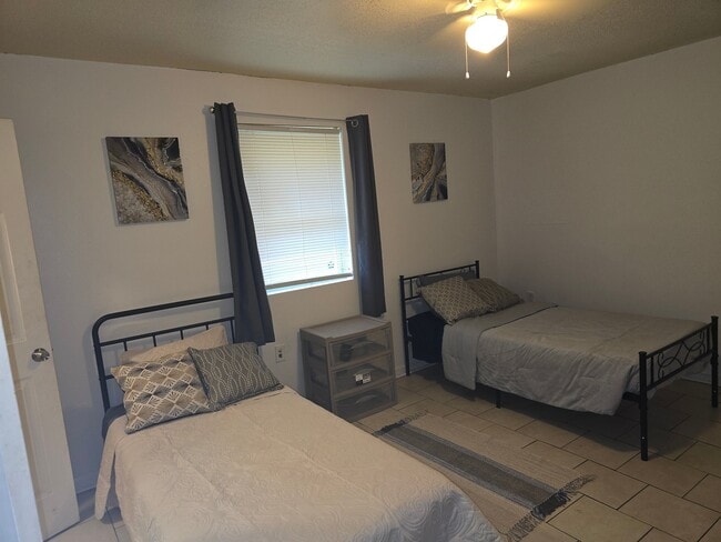 Photo - 6822 W Coronet Ct Unit A