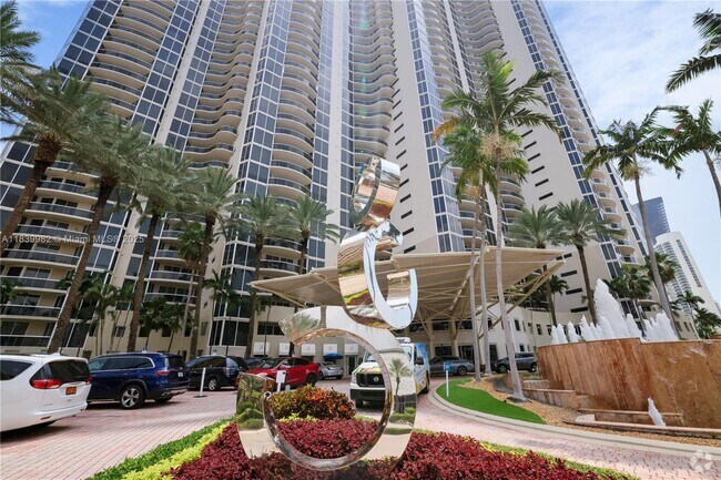 Building Photo - 17555 Collins Ave Unit 2006 Rental