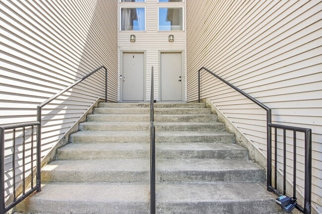 Photo - 673 Fountainview Dr