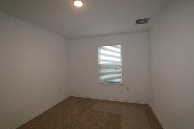 Photo - 1620 Purple Martin Dr