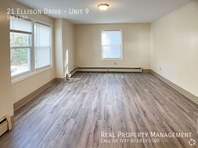 Building Photo - Cozy Modern Living in Barrington - HEAT & ... Unit 9 Rental