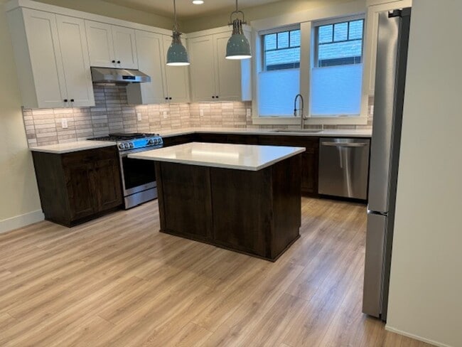 Photo - Brand New Home in NW Crossing with Professional office space!