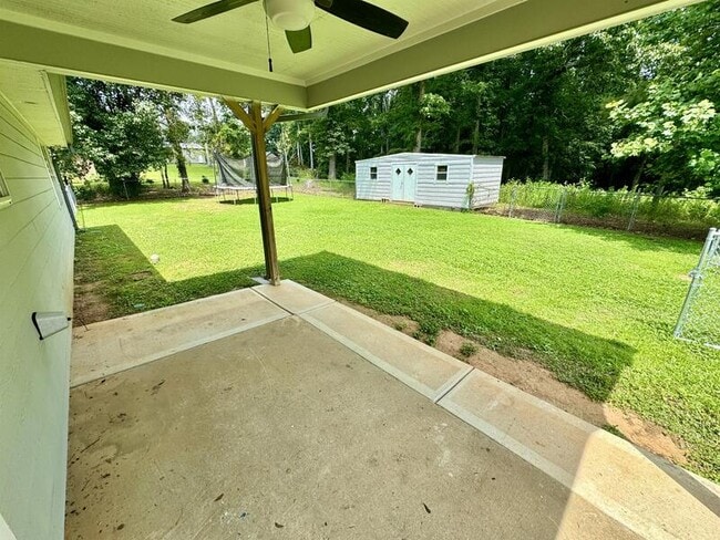 Photo - 2051 Snapping Shoals Rd