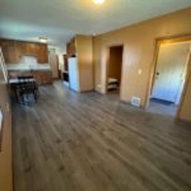 Photo - 425 N 27th Ave W Unit 2 Upper