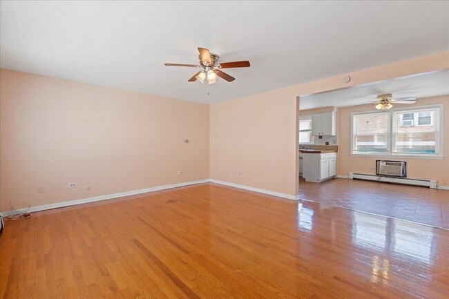 Photo - 2650 W Touhy Ave Unit 2N