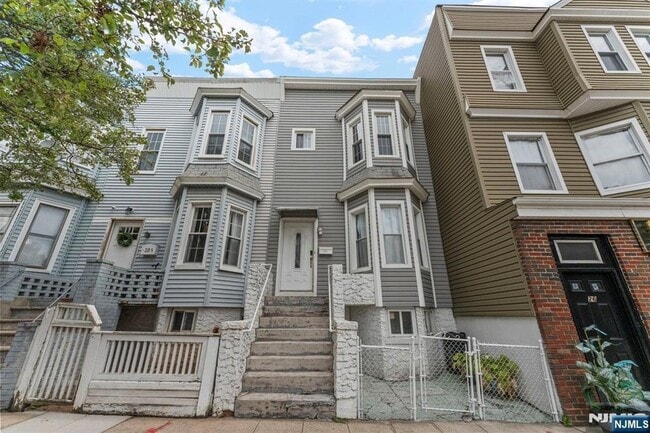 Building Photo - 28 Kearny Ave Rental
