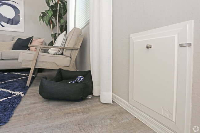 Free Dog Door