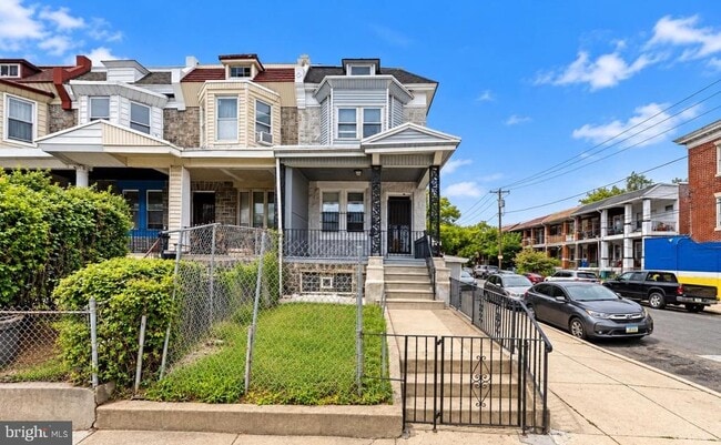 700 S 60th St