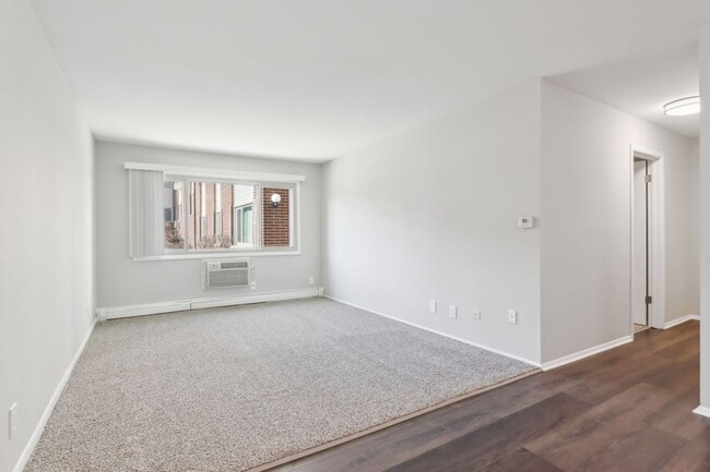 Photo - Mayfair Apartments