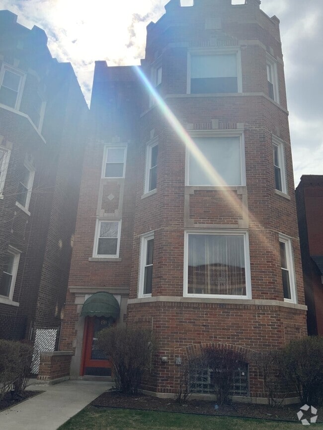 Building Photo - 1519 E 71st Pl Unit 3 Rental