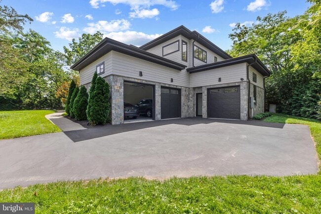 Photo - 1513 Oakview Dr