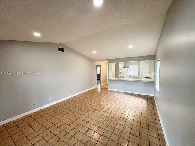 Photo - 4805 Pier Dr