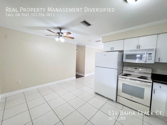 Photo - 514 B Track Ct