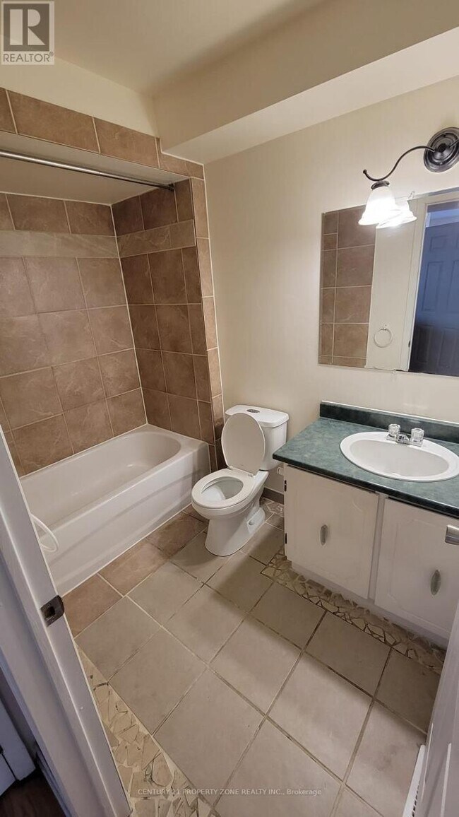 Photo - 44 Rotherglen Ct