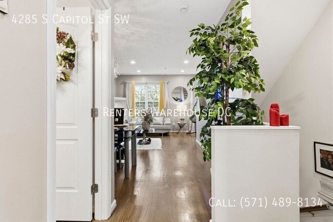 Photo - 4285 S Capitol St SW