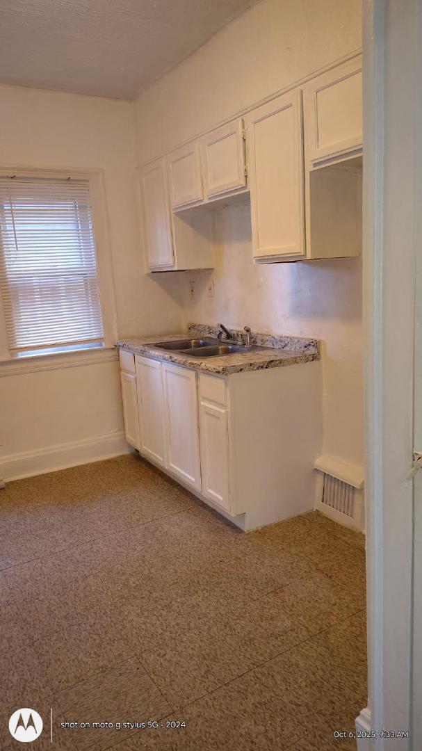 Photo - 2002 Nelawood Rd