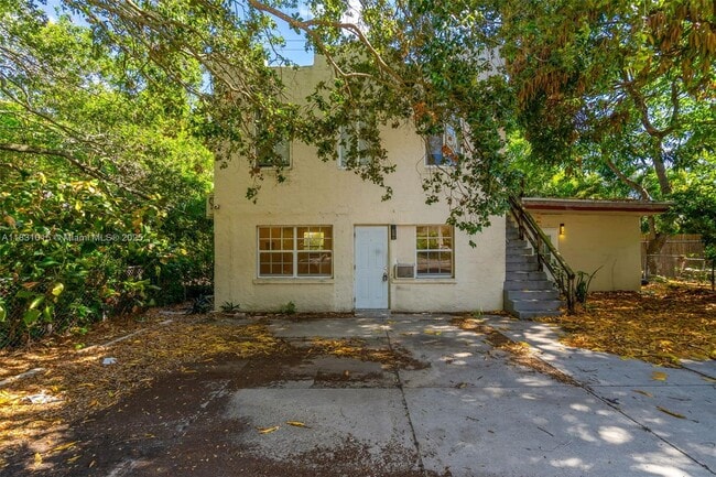 Photo - 1045 NE 131st St Unidad A2