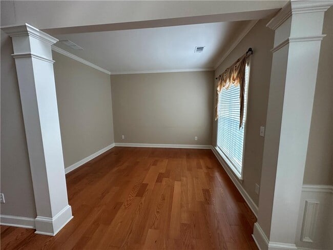 Photo - 625 Bentley Ct