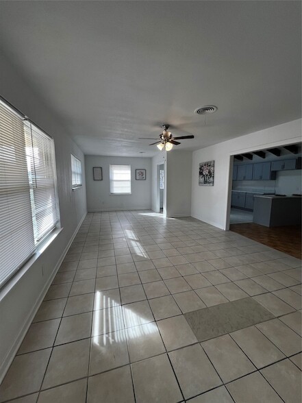 Photo - 8300 Doreen Ave